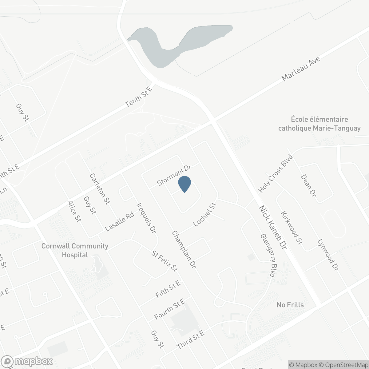858 CHELSEA CRESCENT, Cornwall, Ontario K6H 6Y5